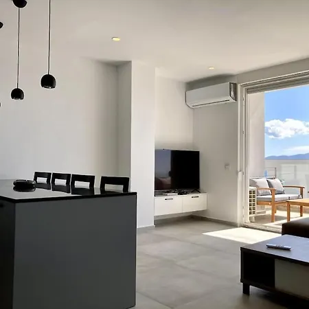 Starlight Tony Apartment