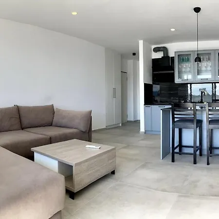 Starlight Tony Apartment *